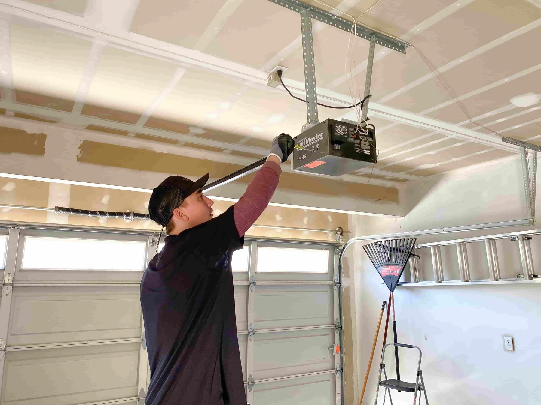 How to Replace a Garage Door Remote field photo 4